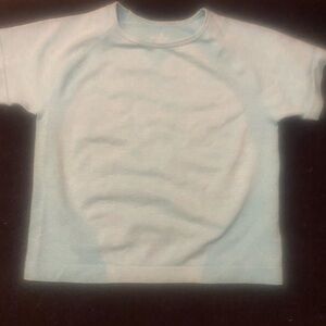 NVGTN cropped short Sleeve nylon/spandex shirt